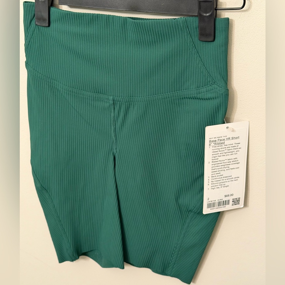 NWT Lululemon Base Pace HR 8” Ribbed Shorts In Evergreen Size 2 - Picture 2 of 3